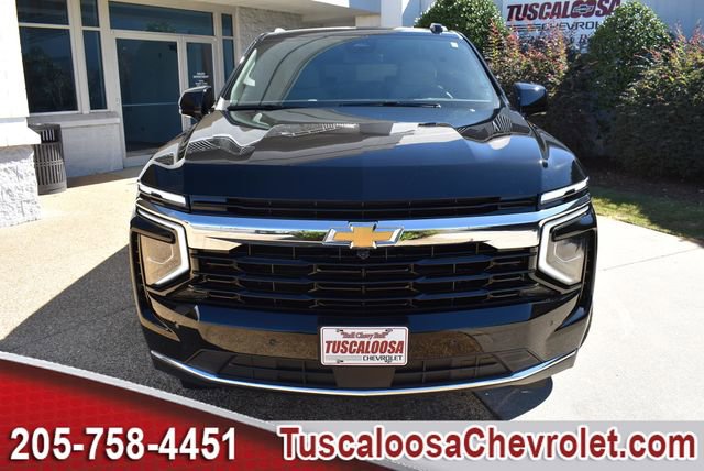 New 2026 Chevrolet Suburban LS image 4