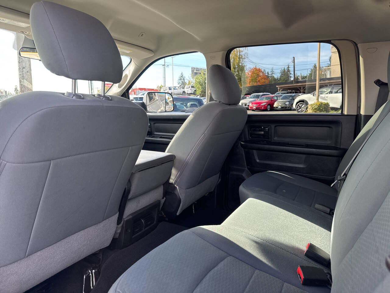 Used 2018 RAM 2500 Tradesman w/ Chrome Appearance Group image 24