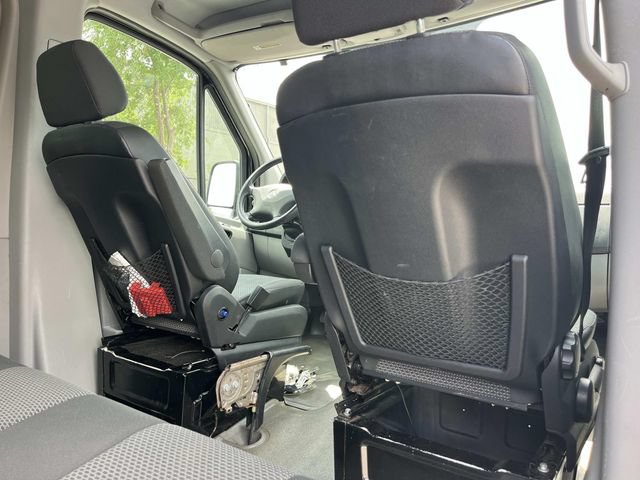 Used 2013 Mercedes-Benz Sprinter 2500 image 18