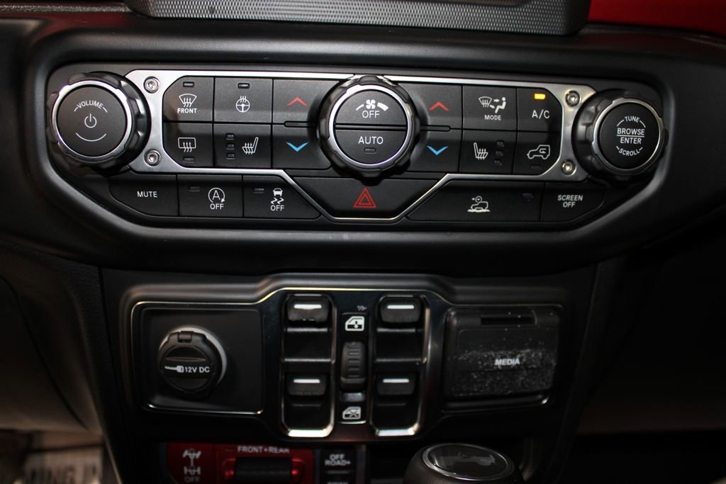 Used 2021 Jeep Wrangler Unlimited Rubicon w/ Cold Weather Group image 38