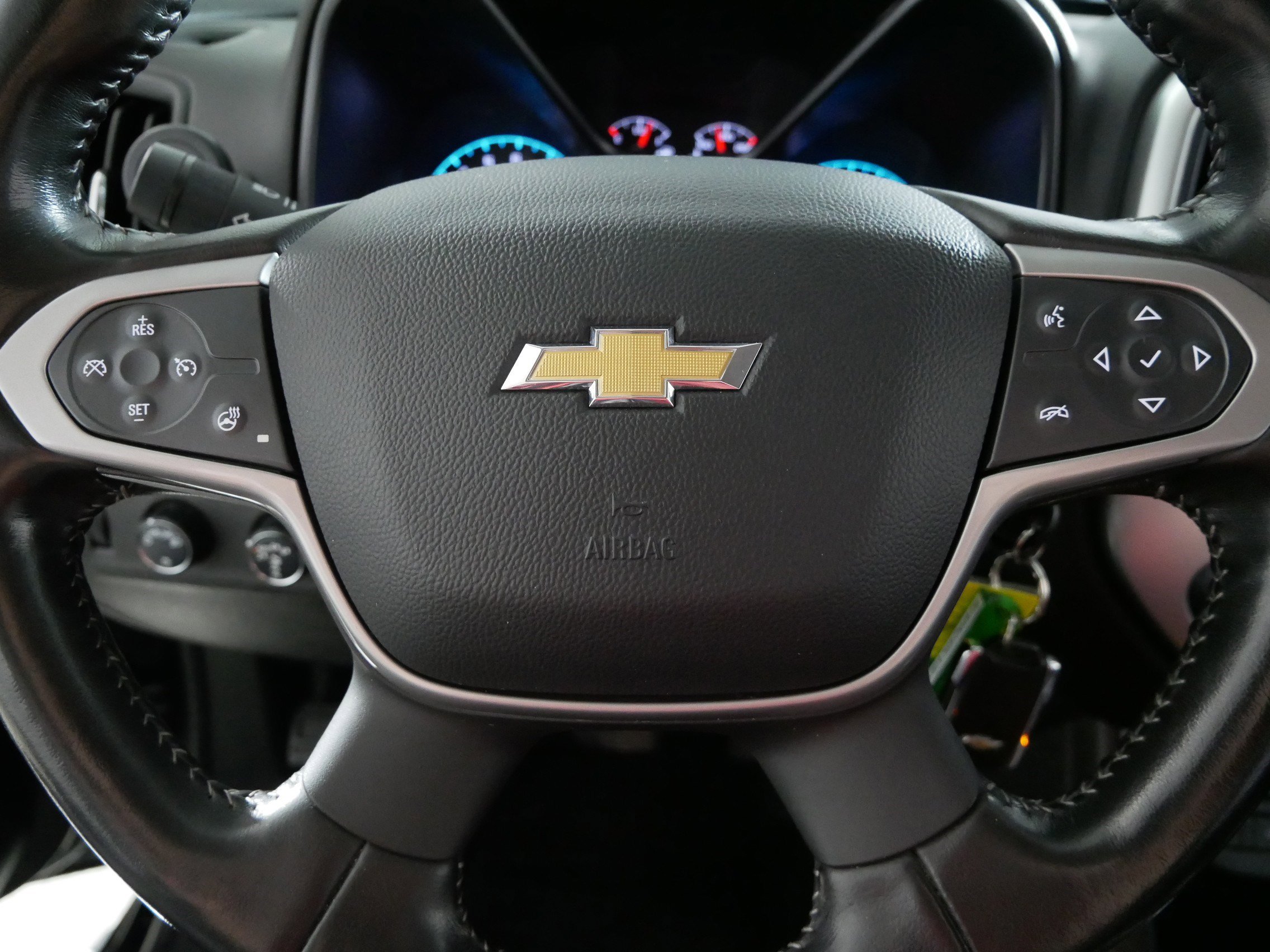 Used 2019 Chevrolet Colorado ZR2 w/ ZR2 Midnight Special Edition image 25