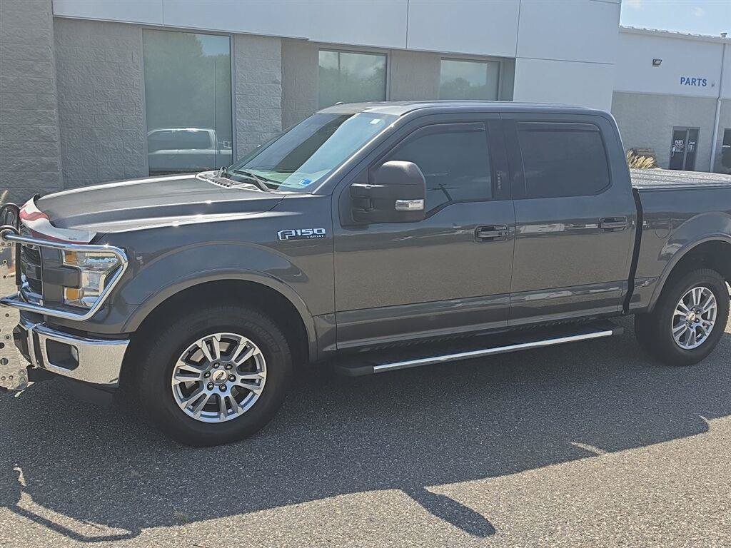 Used 2016 Ford F150 Lariat w/ Equipment Group 501A Mid AWD/4WD image 2