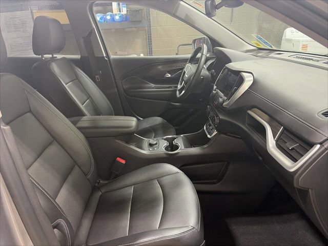 Used 2023 GMC Terrain SLT image 10