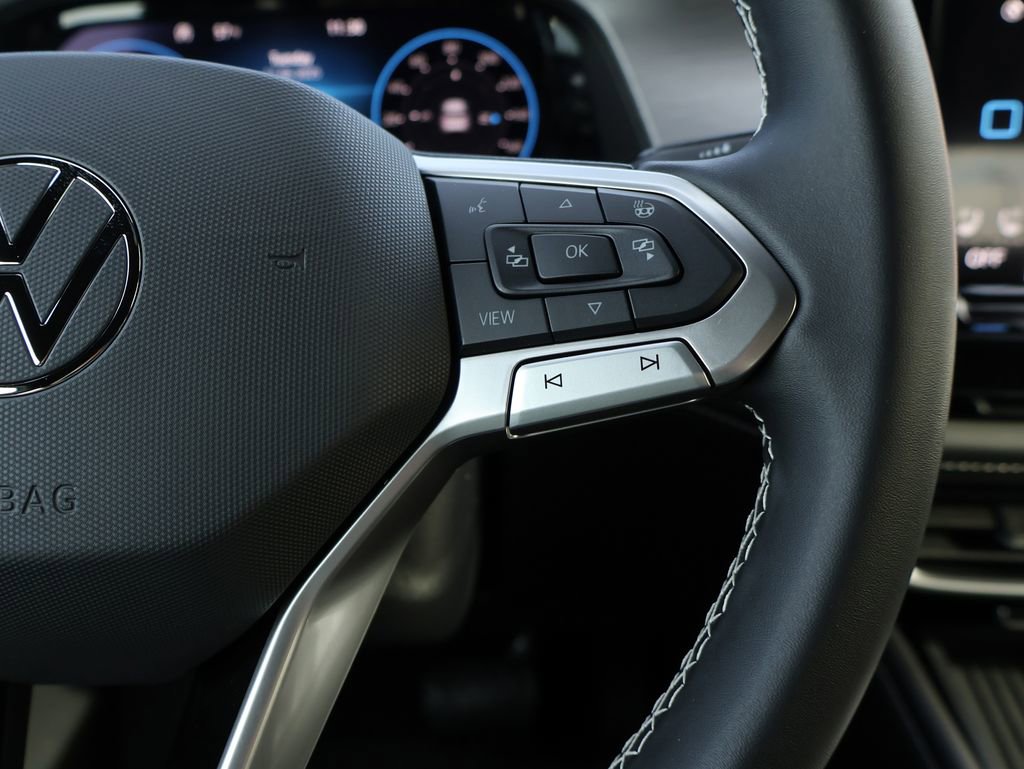 New 2026 Volkswagen Atlas Cross Sport SE image 35