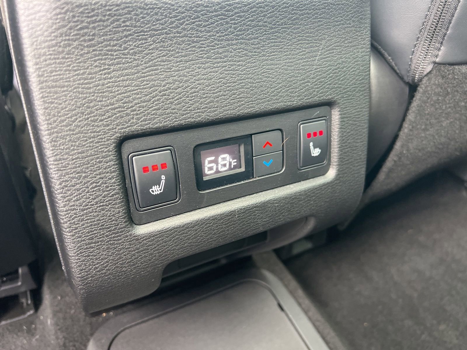 Used 2023 Mitsubishi Outlander SEL 40th Anniversary AWD/4WD image 37