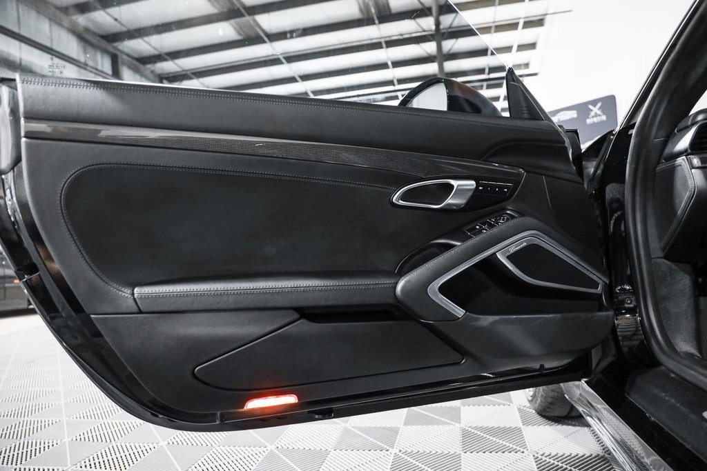 Used 2018 Porsche 911 Turbo S image 29