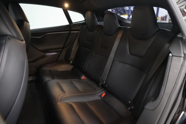 Used 2021 Tesla Model S Long Range Plus AWD/4WD image 37