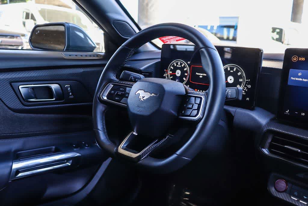 Used 2025 Ford Mustang Convertible image 22