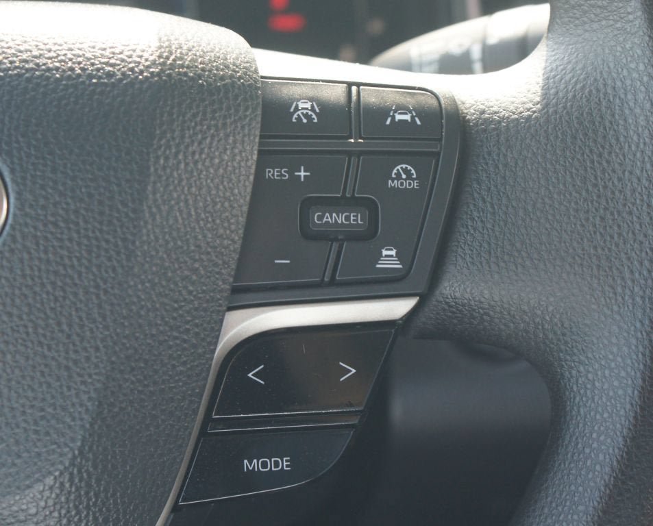 Used 2025 Toyota Camry LE FWD image 10