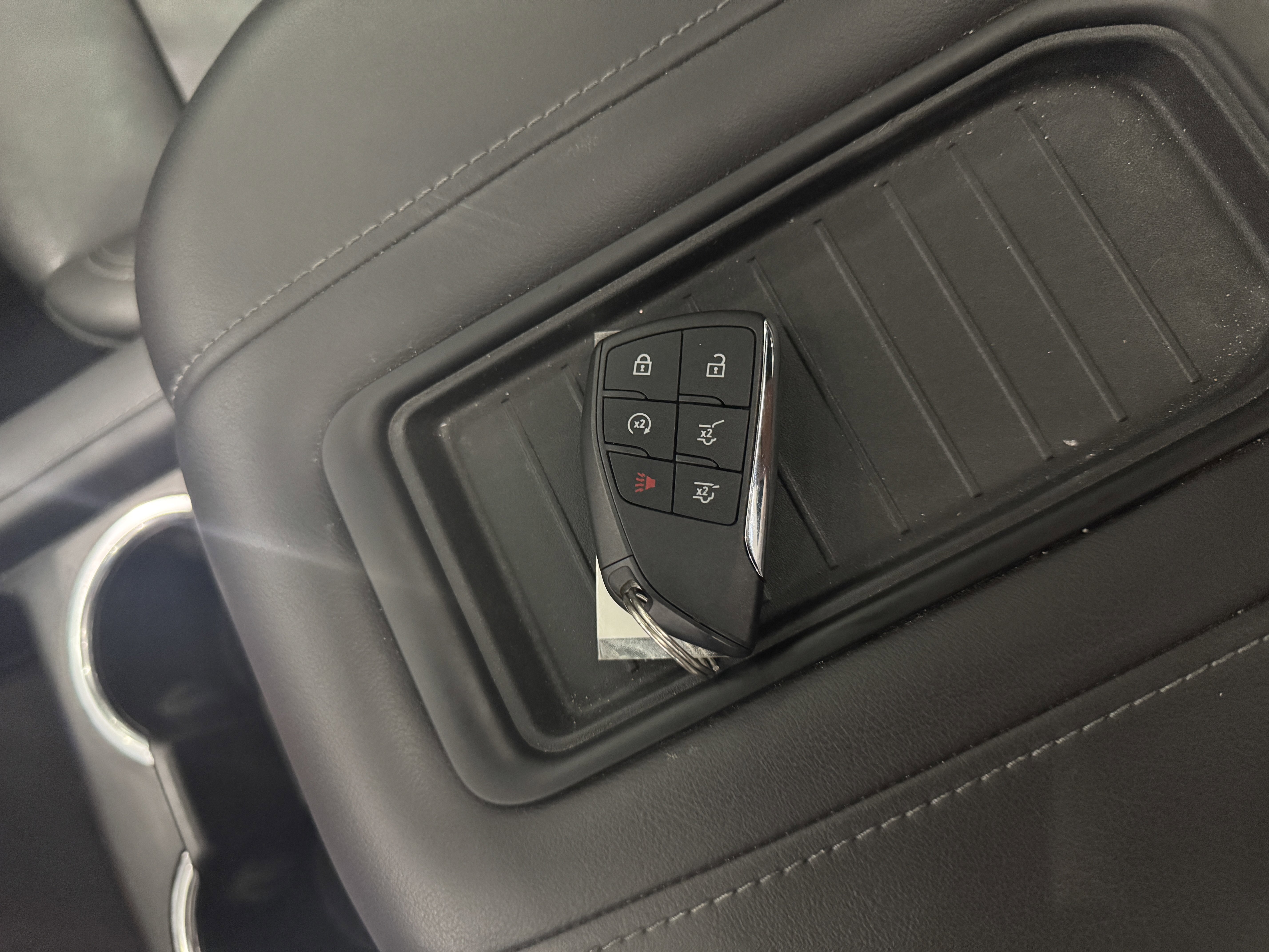 Used 2022 Chevrolet Suburban Z71 w/ Z71 Off-Road Package image 33