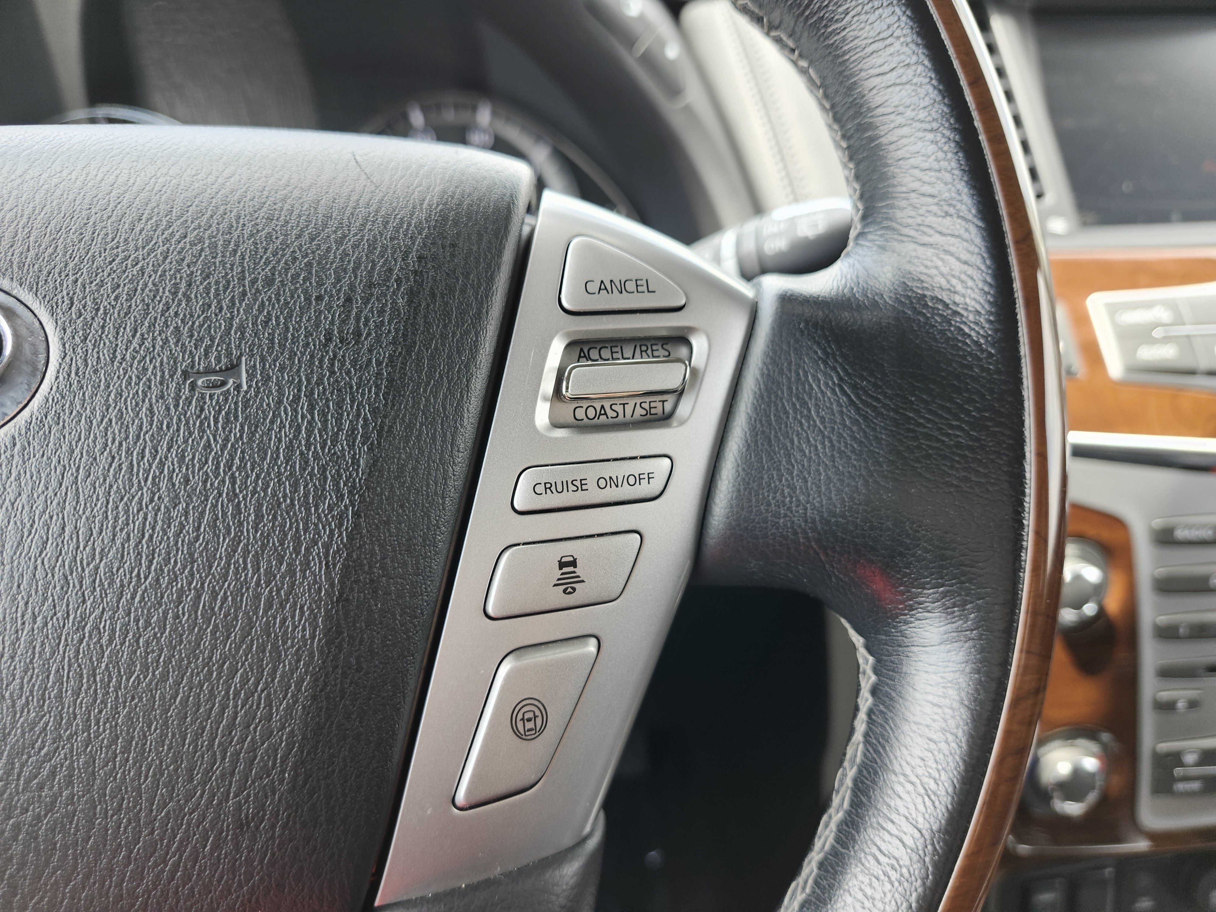 Used 2019 INFINITI QX80 Luxe w/ Proassist Package AWD/4WD image 36