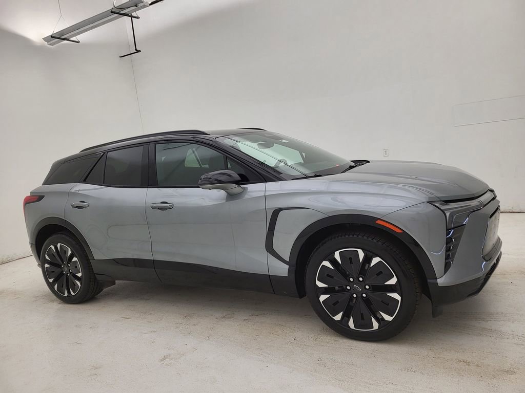 New 2026 Chevrolet Blazer EV RS image 1