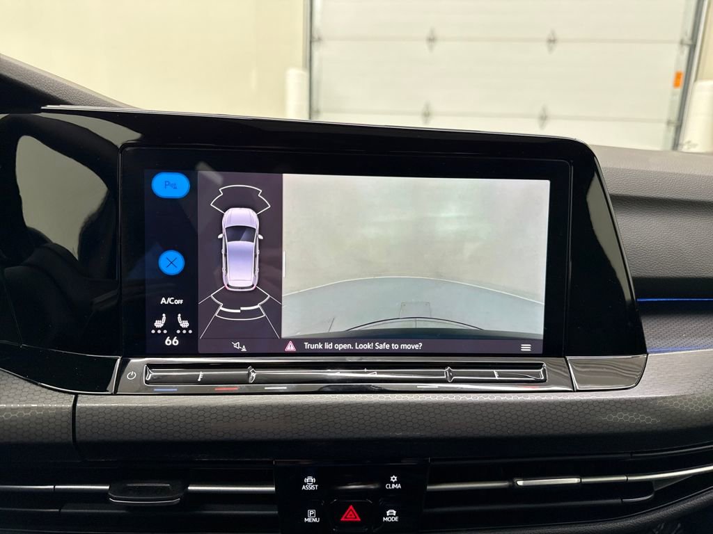 Used 2022 Volkswagen GTI SE image 18