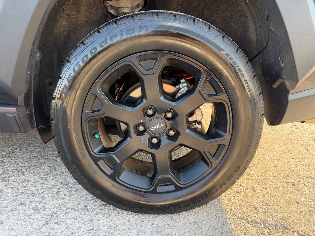 Used 2020 Toyota RAV4 TRD Off-Road AWD/4WD image 19
