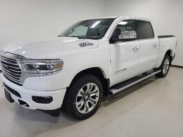 Used 2022 RAM 1500 Limited w/ Body Color Bumper Group AWD/4WD image 3