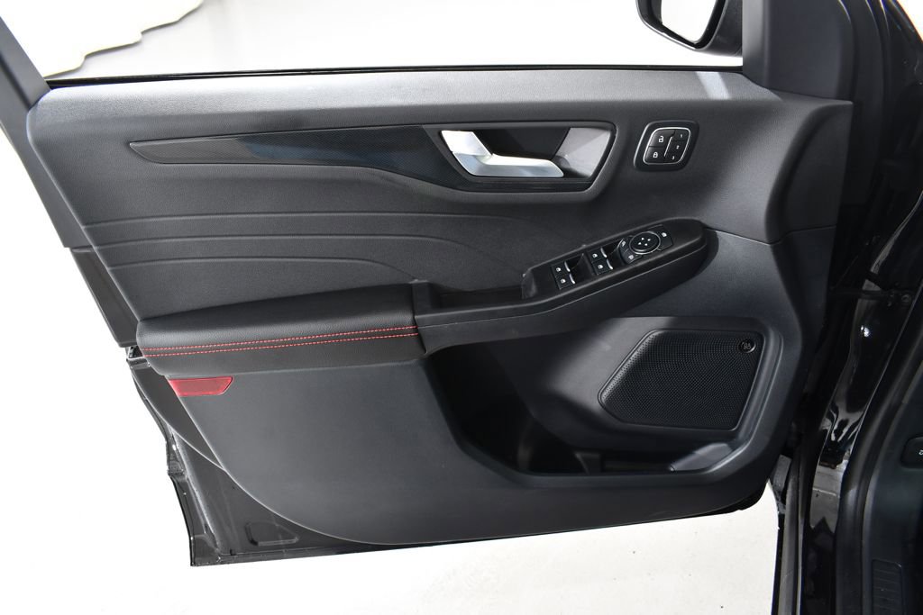 New 2026 Ford Escape ST-Line Select w/ Tech Pack #2 image 25