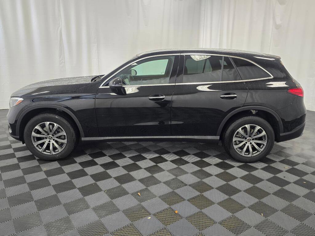 New 2026 Mercedes-Benz GLC 300 4MATIC image 3