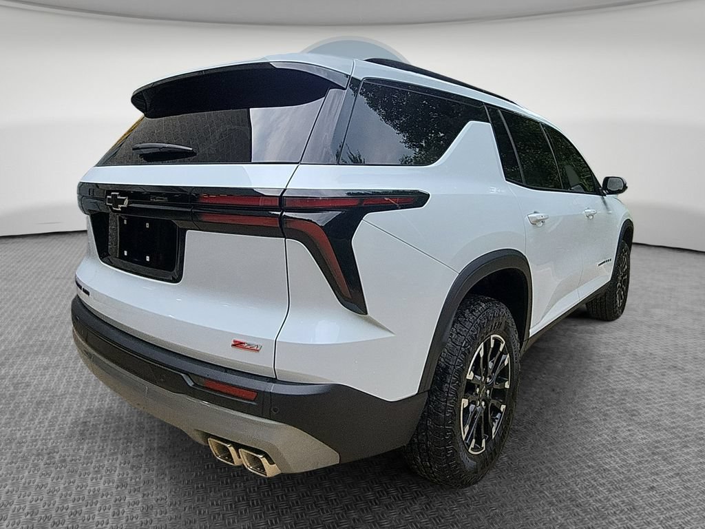 Certified 2026 Chevrolet Traverse Z71 w/ LPO, Floor Liner Package AWD/4WD image 4