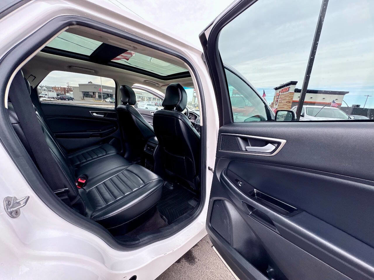 Used 2016 Ford Edge SEL w/ Equipment Group 201A image 32