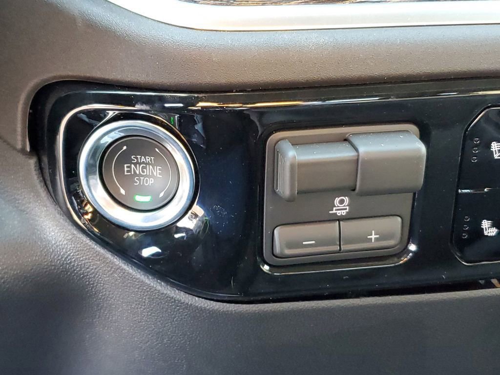 New 2026 GMC Sierra 2500 SLE w/ SLE Value Package; image 24
