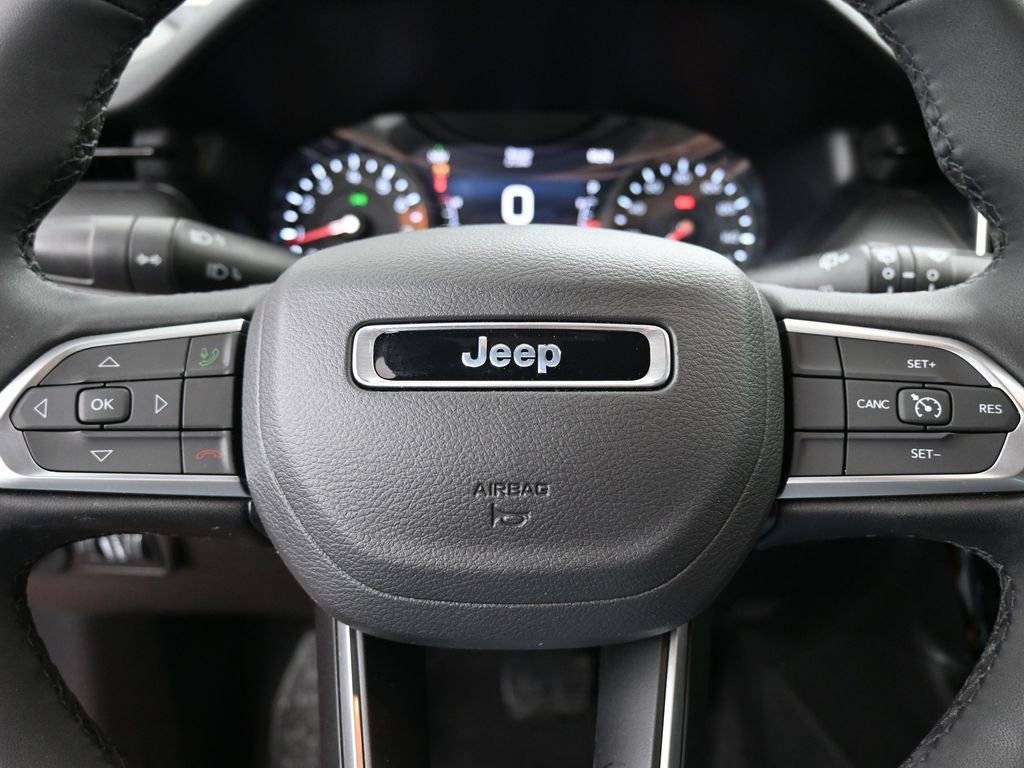 New 2026 Jeep Compass Latitude AWD/4WD image 23