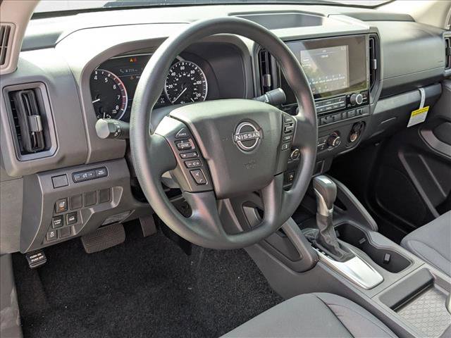 New 2025 Nissan Frontier S image 3