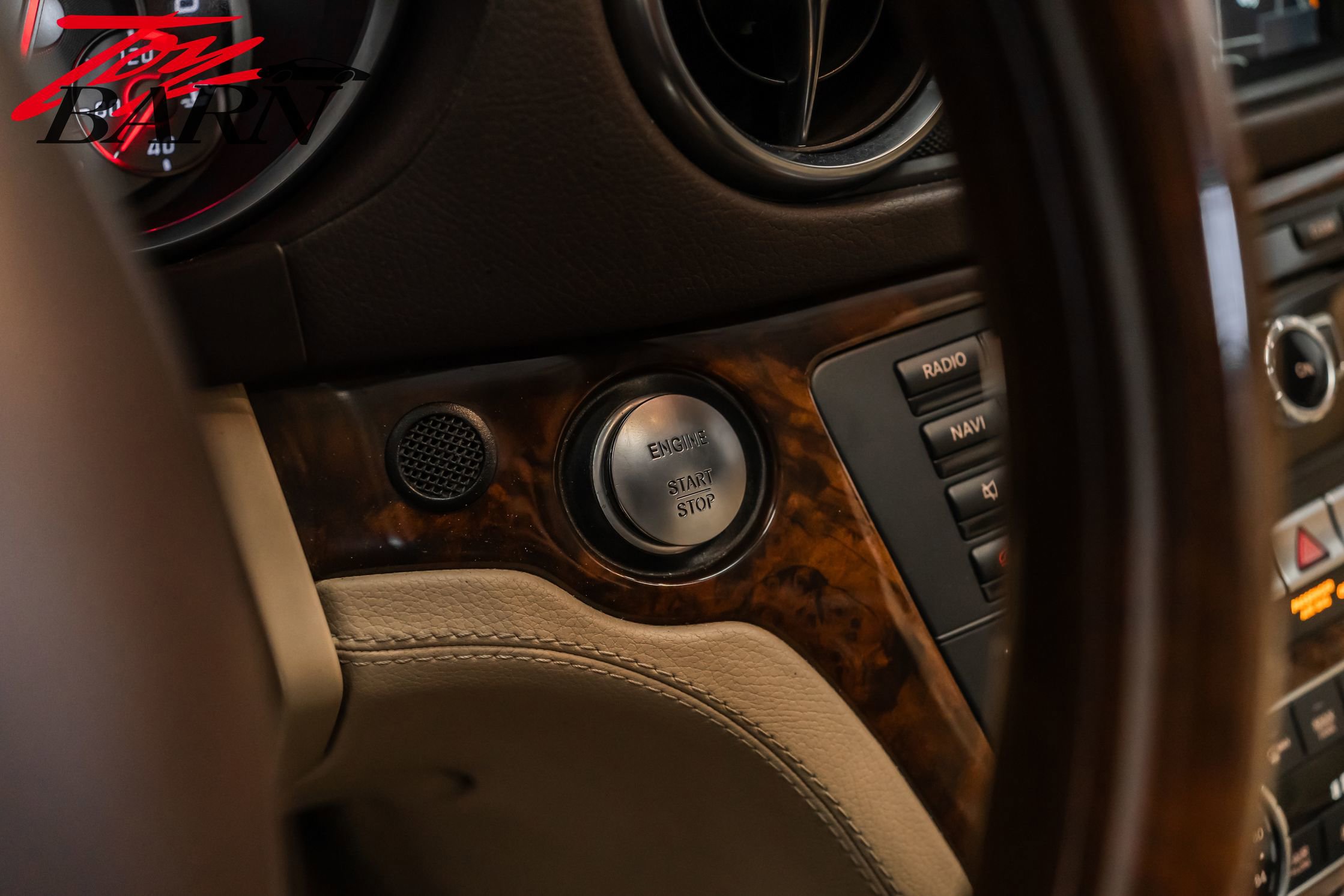 Used 2015 Mercedes-Benz SL 550 image 44