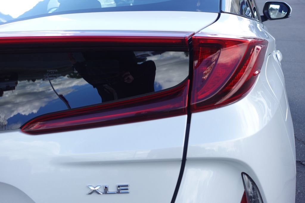 Used 2022 Toyota Prius Prime XLE image 5