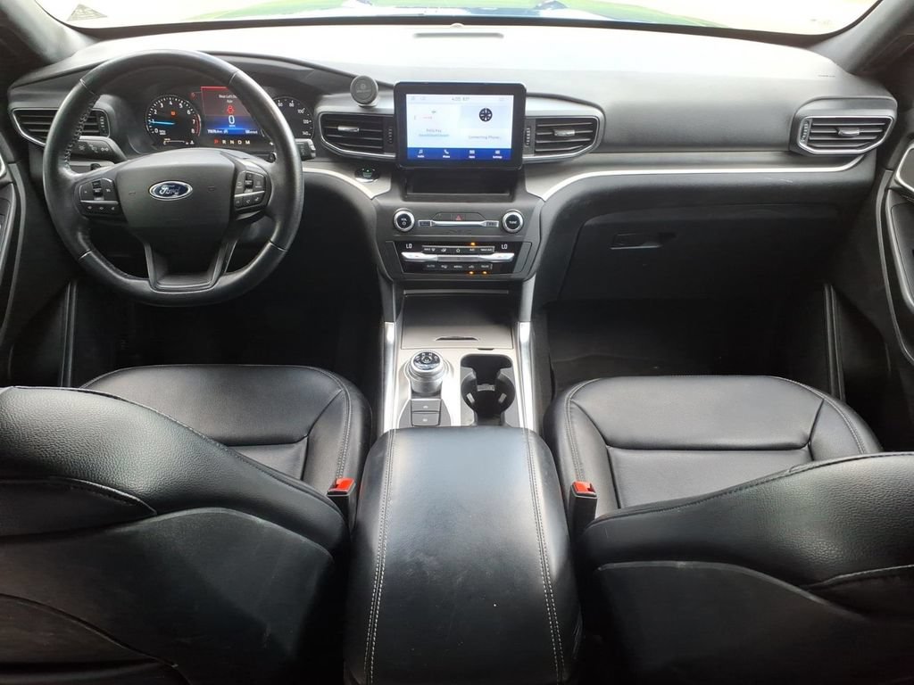Used 2020 Ford Explorer XLT w/ Equipment Group 202A AWD/4WD image 24