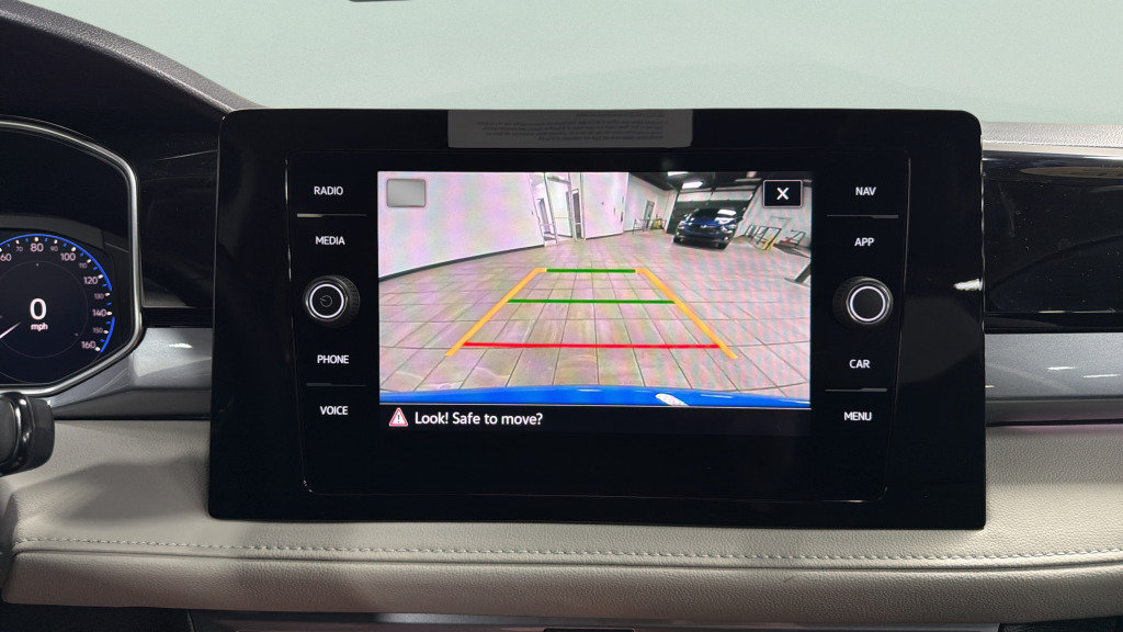 Certified 2025 Volkswagen Taos SEL AWD/4WD image 26