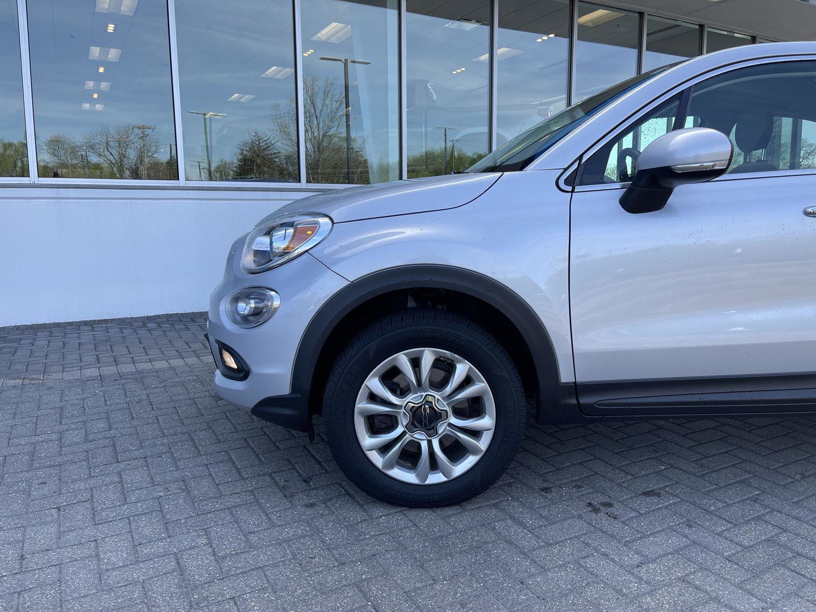 Used 2016 FIAT 500X Lounge image 9