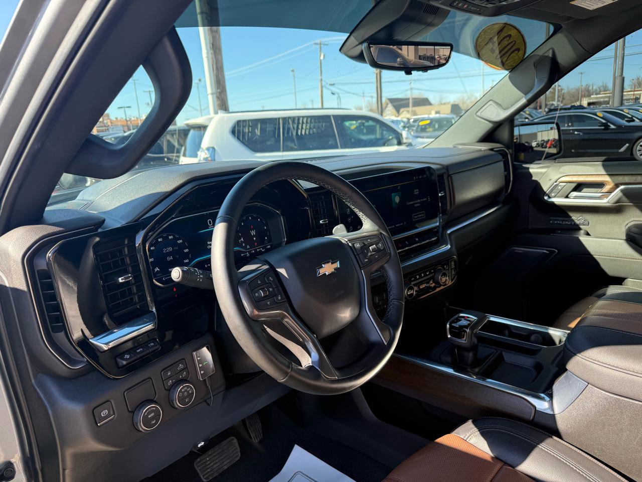 Used 2024 Chevrolet Silverado 1500 High Country w/ Technology Package image 9