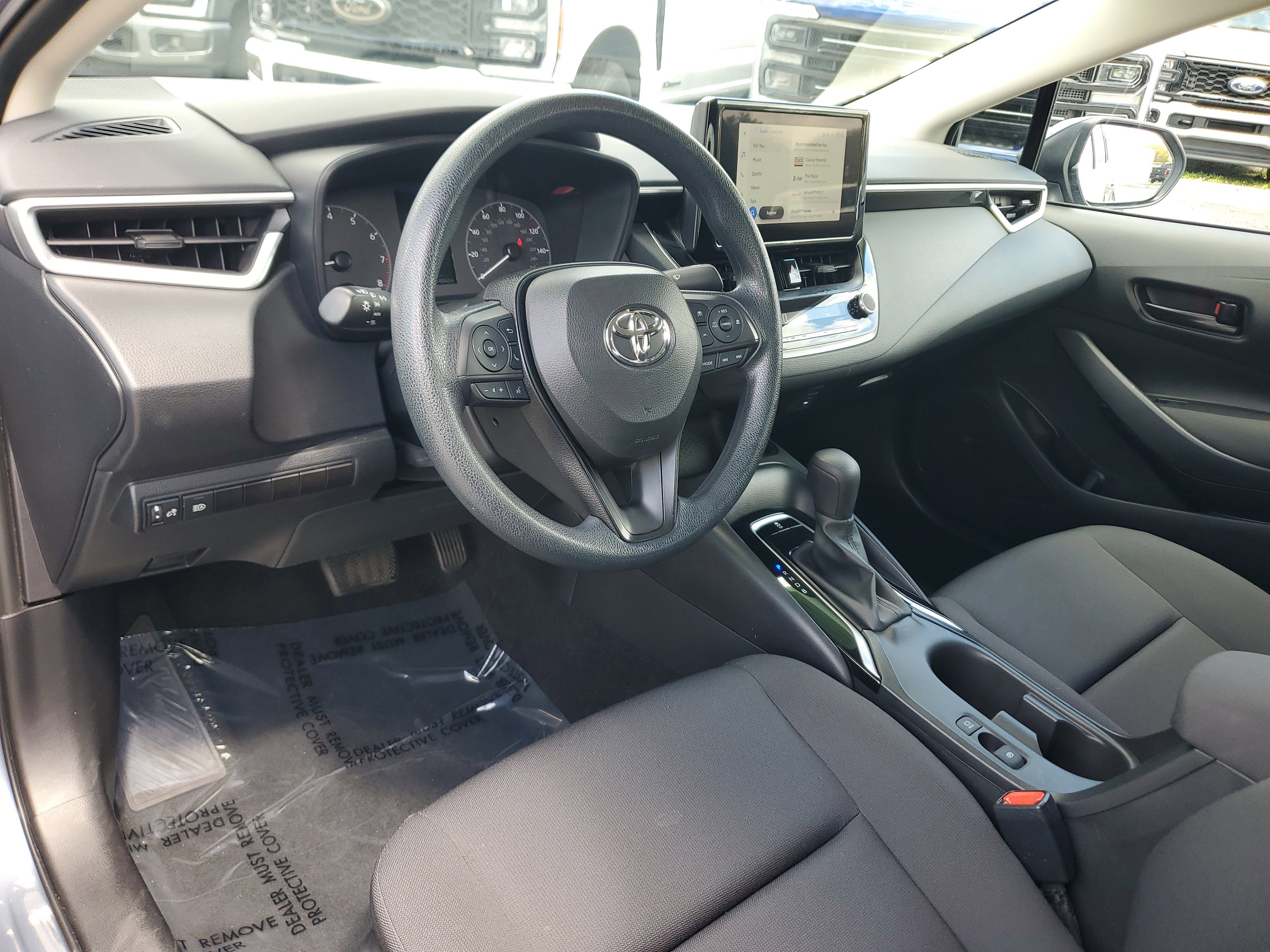 Used 2024 Toyota Corolla LE image 9