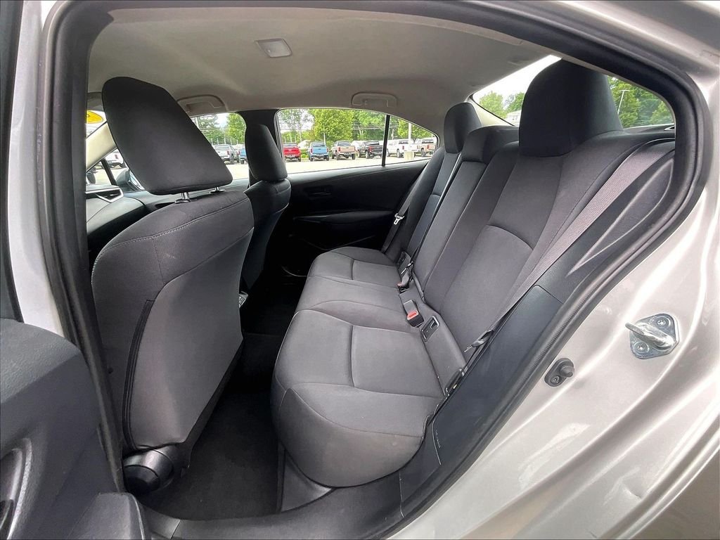 Used 2024 Toyota Corolla LE FWD image 15