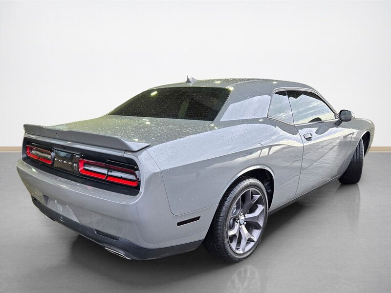 Used 2018 Dodge Challenger SXT Plus image 4
