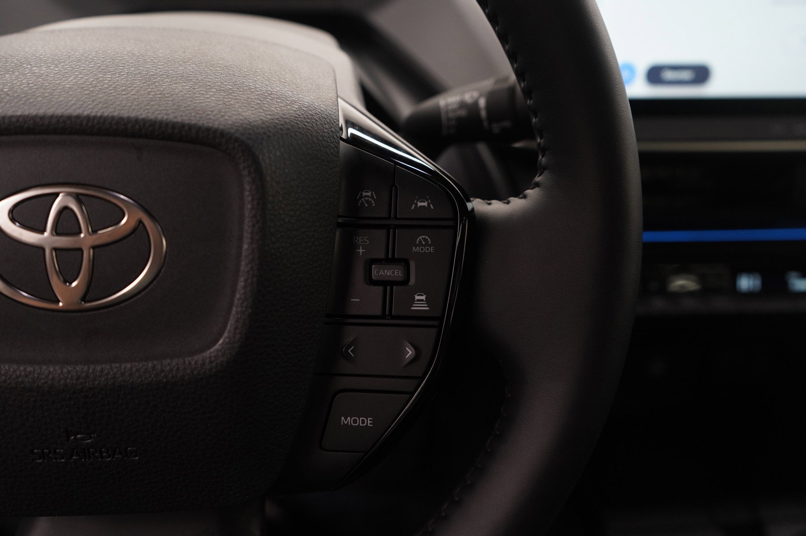 Used 2025 Toyota Prius XLE image 20