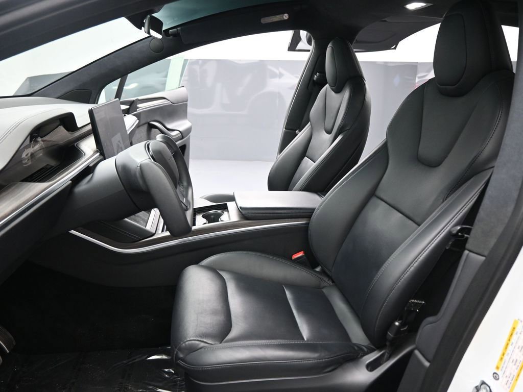 Used 2022 Tesla Model X image 8