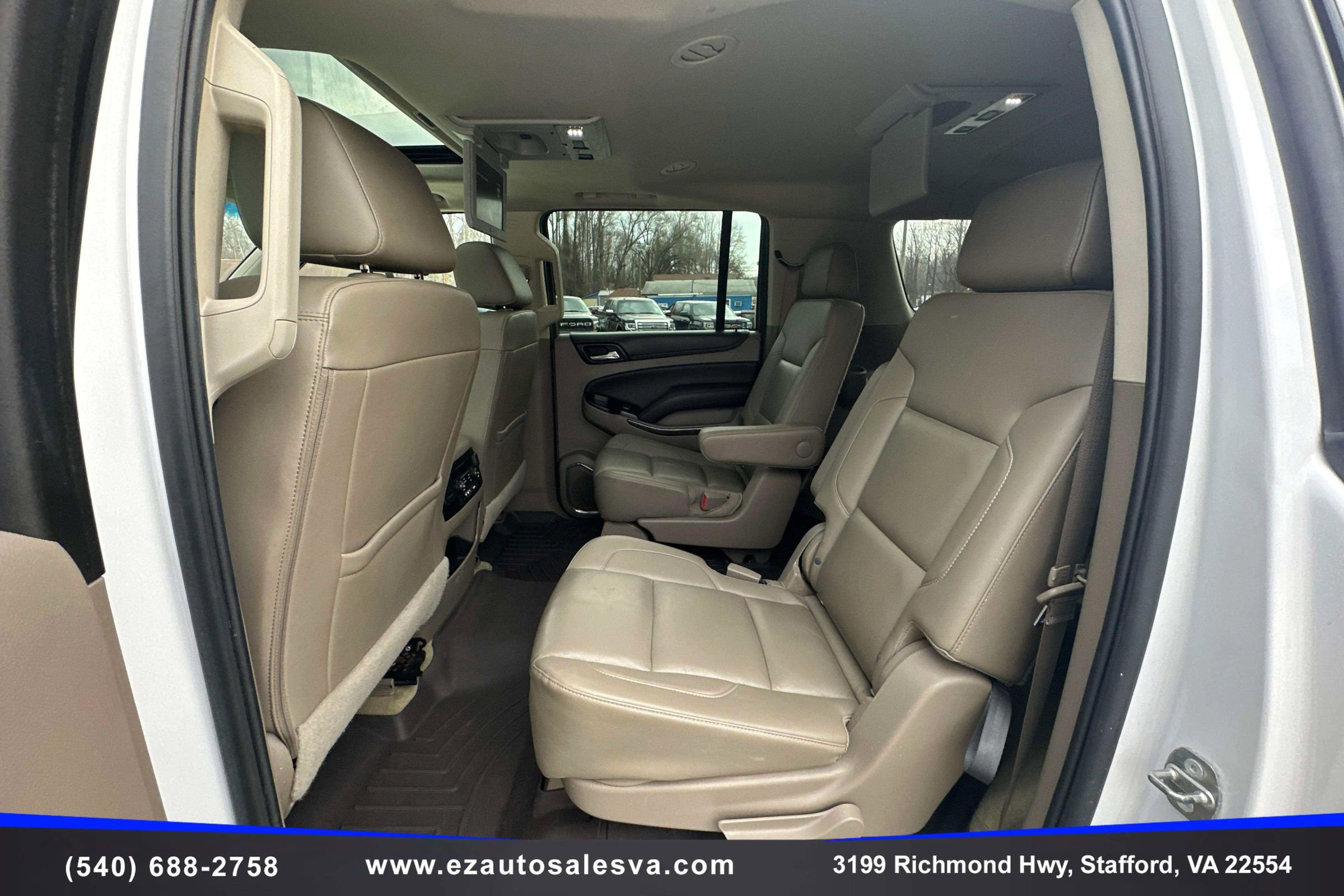 Used 2016 Chevrolet Suburban LT image 21