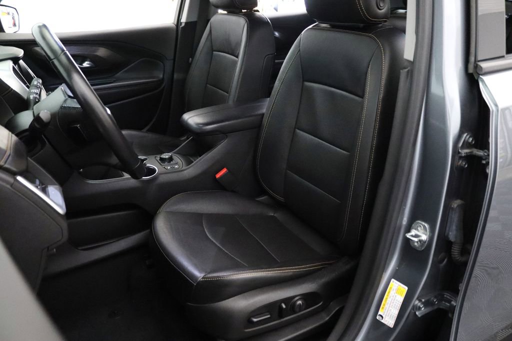 Used 2020 GMC Terrain SLT w/ Preferred Package image 2
