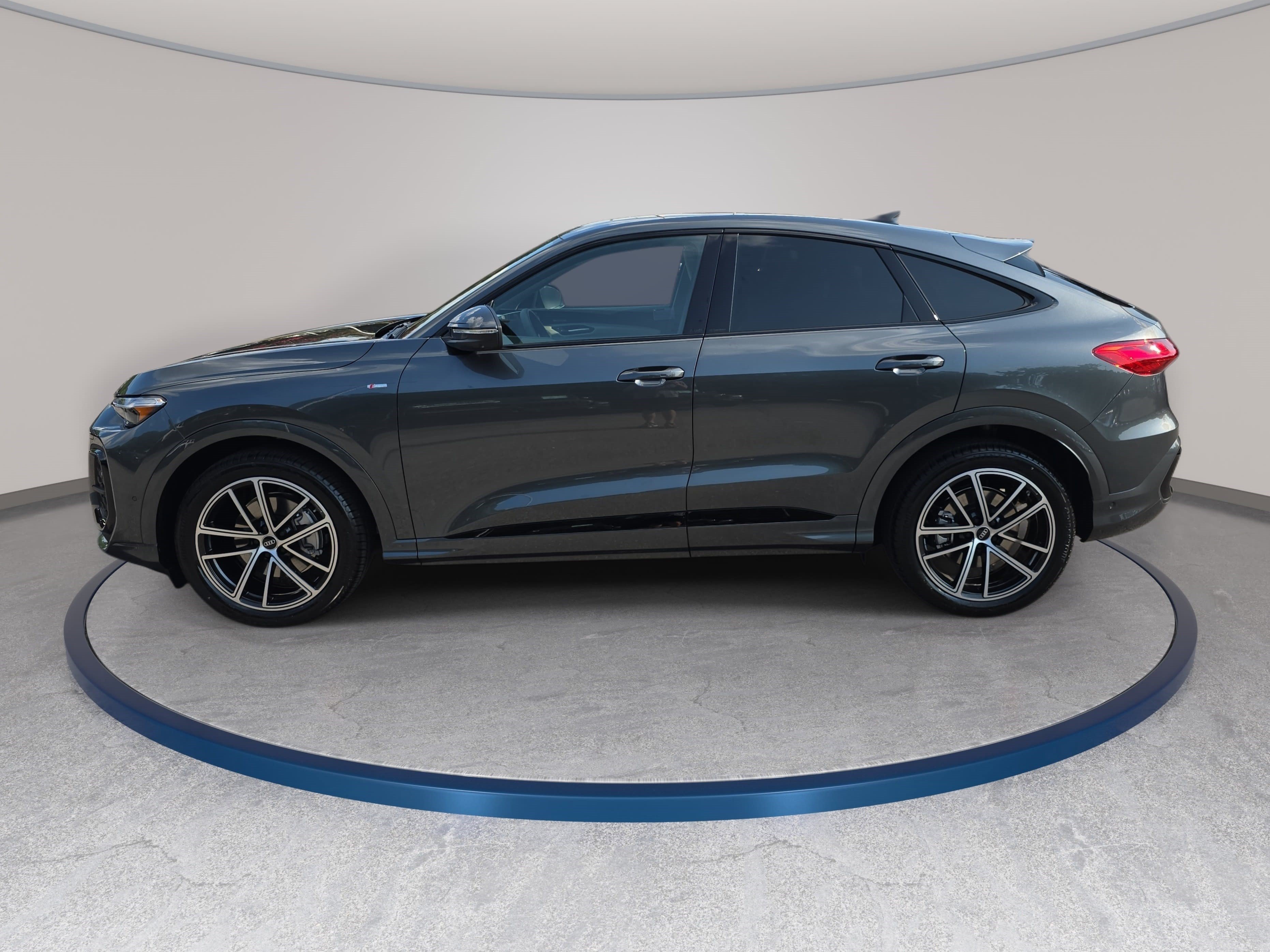 New 2026 Audi Q5 Prestige AWD/4WD image 8