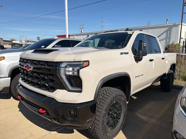 New 2026 Chevrolet Silverado 2500 ZR2 w/ LPO, Dark Essentials Package image 3