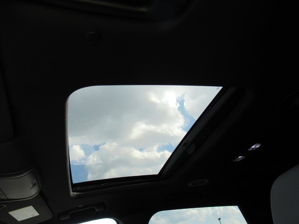 Used 2023 Buick Enclave Premium w/ Experience Buick Package image 19