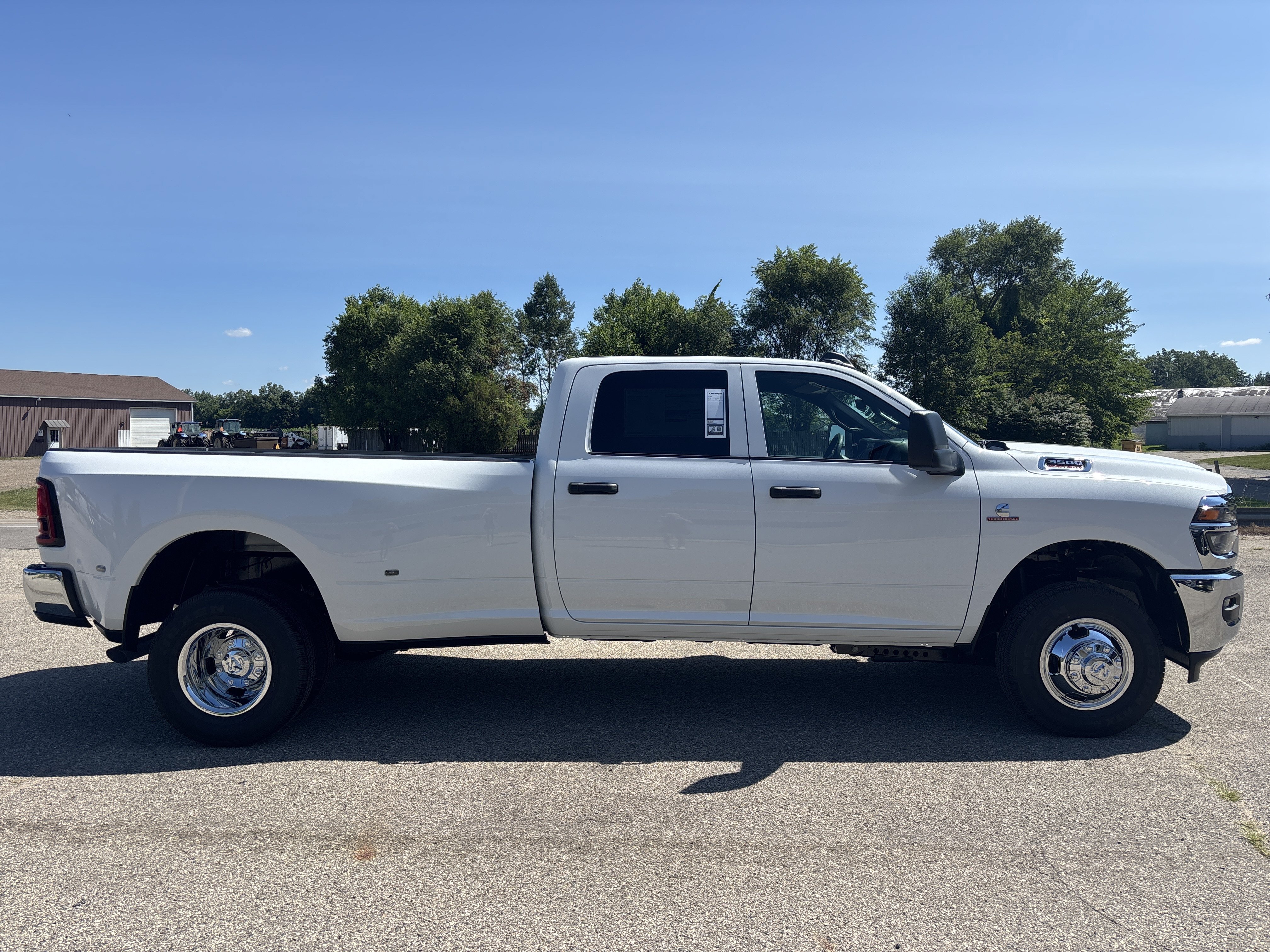 New 2026 RAM 3500 Tradesman AWD/4WD image 2