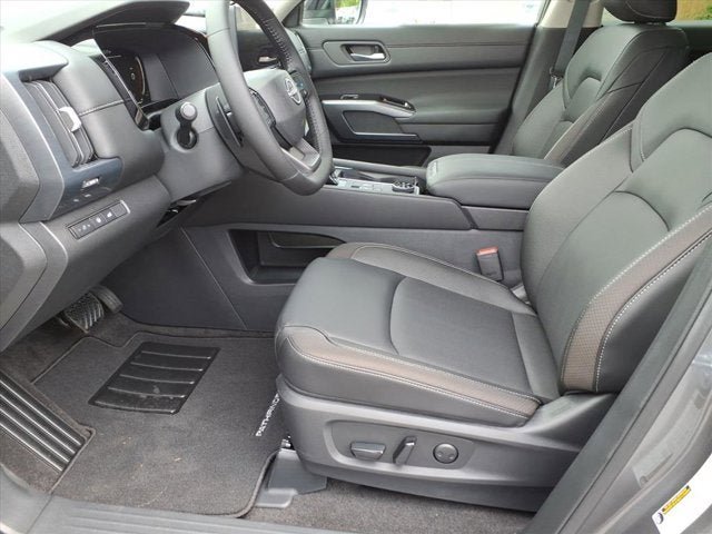 New 2026 Nissan Pathfinder SL w/ Cargo Package AWD/4WD image 5