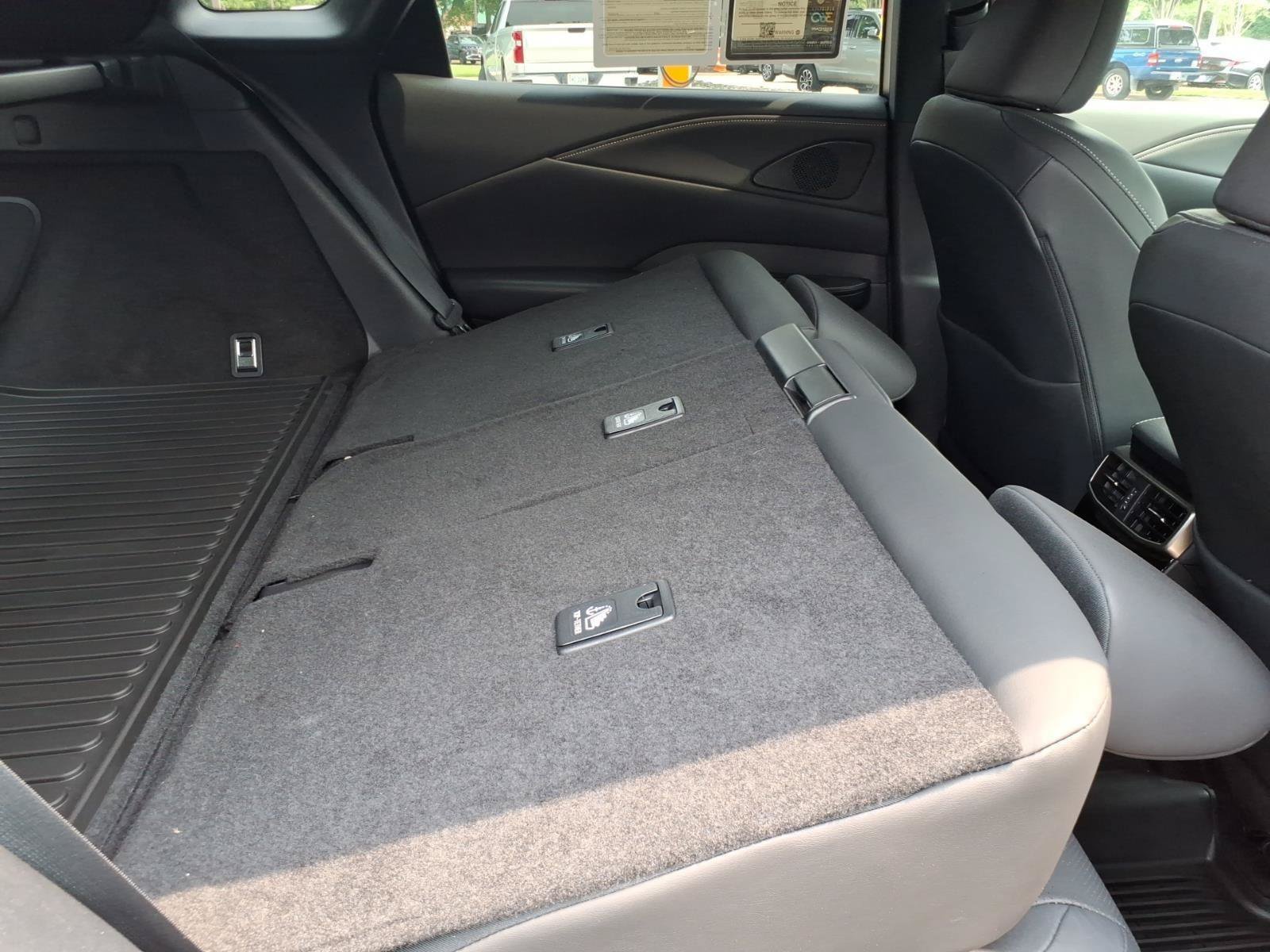 Used 2024 Lexus RX 350 Premium w/ Cold Area Package AWD/4WD image 29