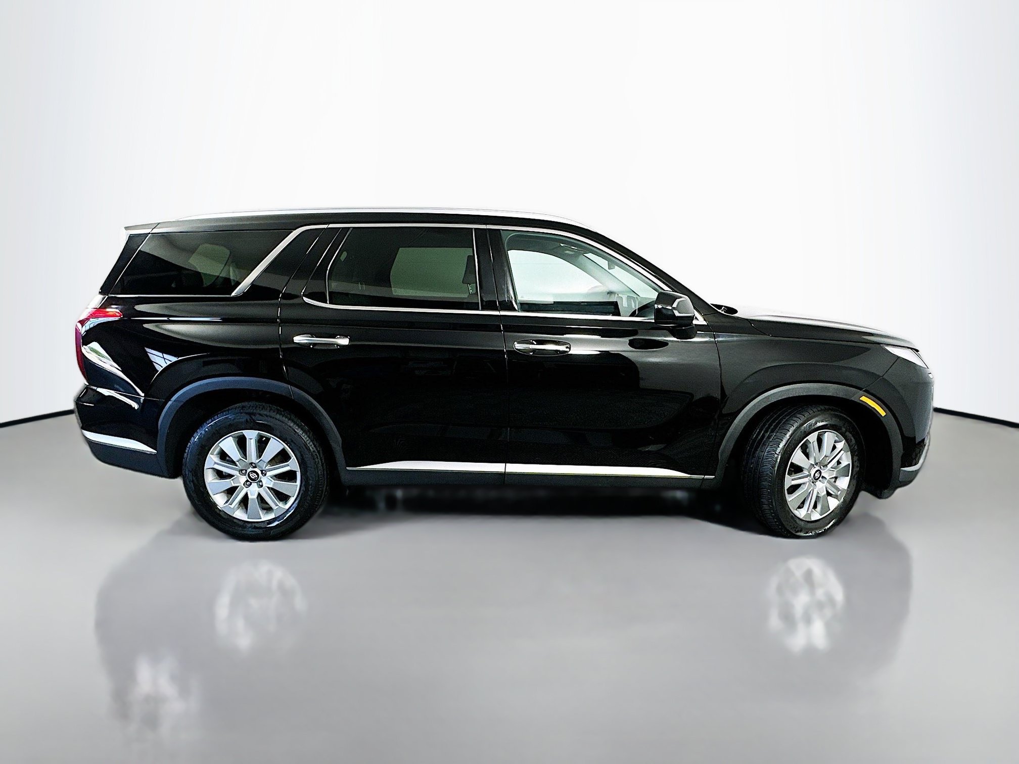 Used 2025 Hyundai Palisade SEL FWD image 8