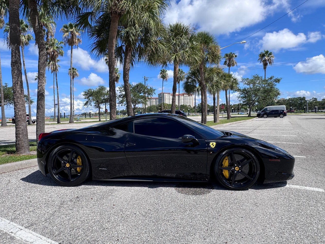 Used 2010 Ferrari 458 Italia Coupe RWD image 15