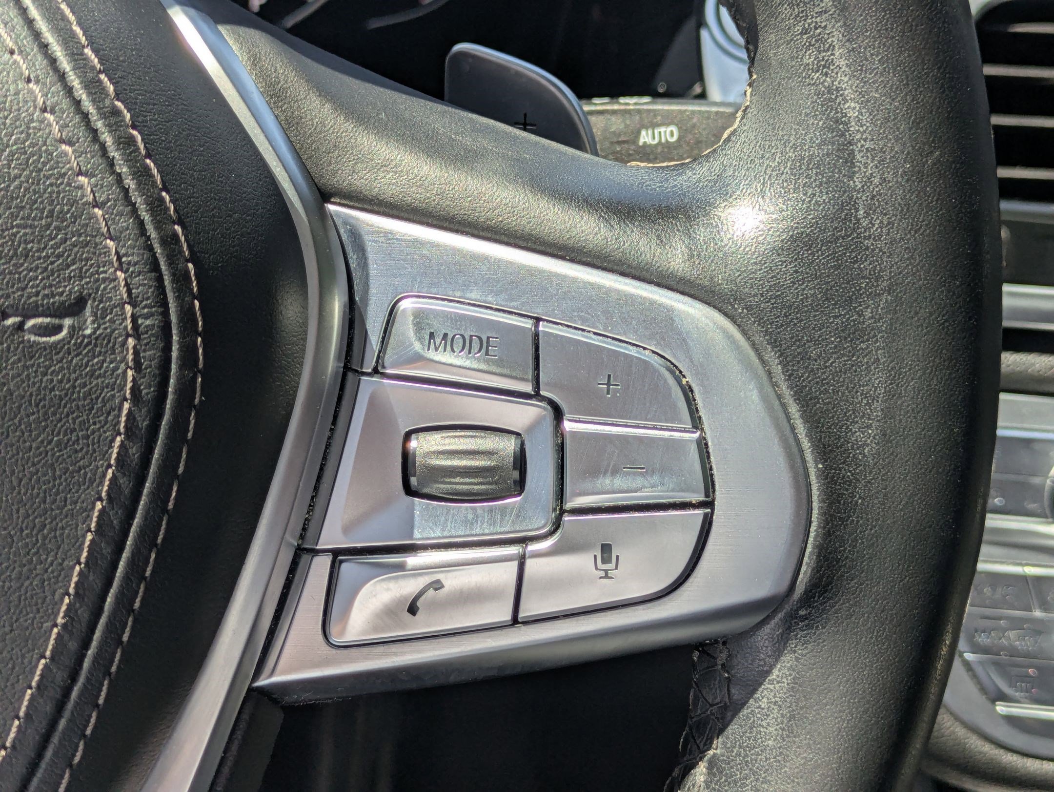 Used 2019 BMW 750i w/ M Sport Package RWD image 19