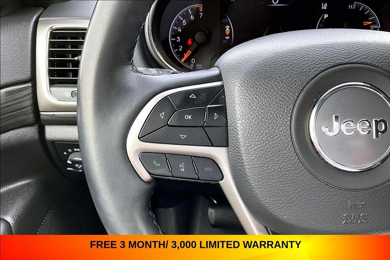Used 2022 Jeep Grand Cherokee Laredo X AWD/4WD image 11