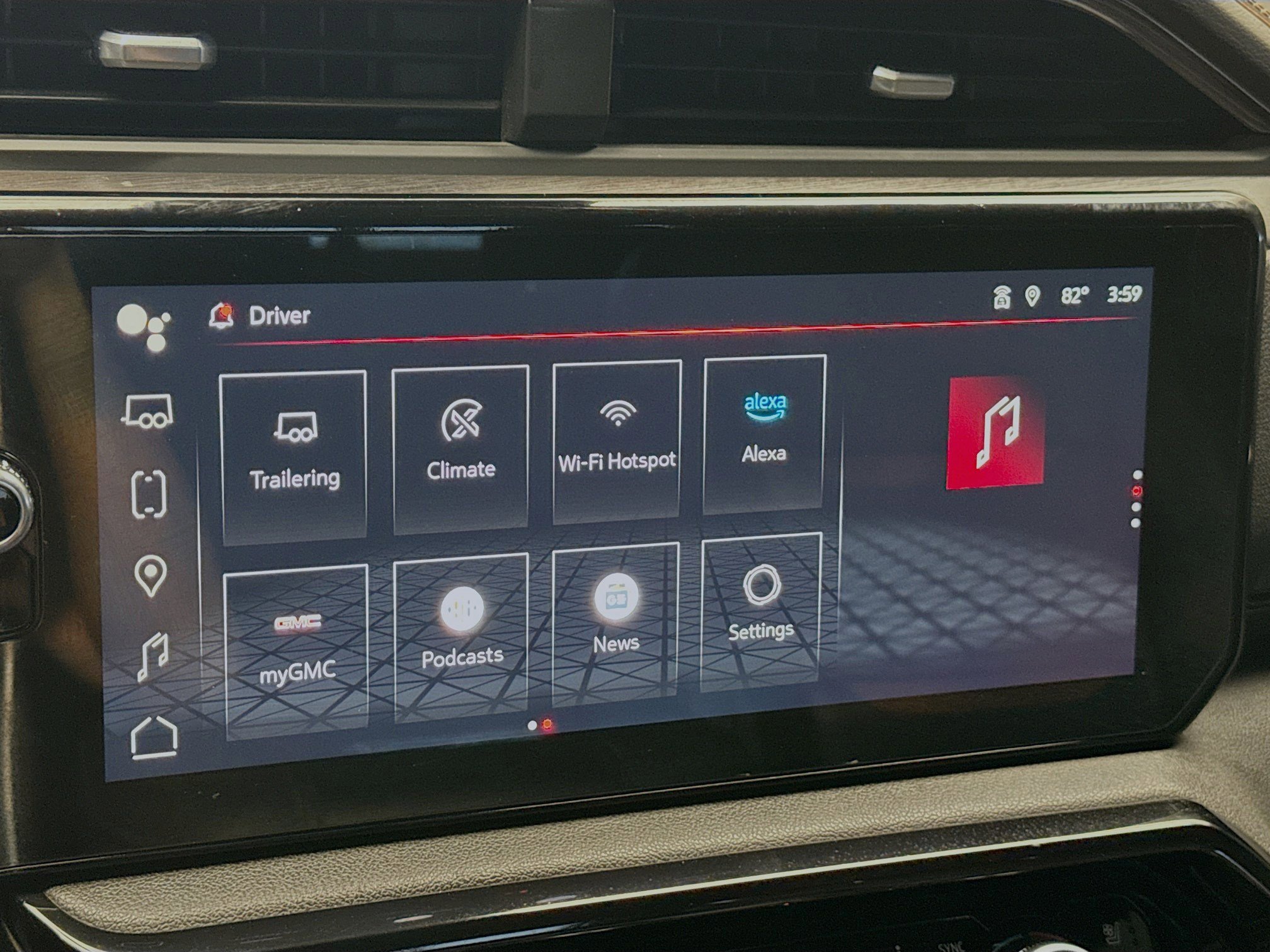 Used 2024 GMC Sierra 2500 AT4 w/ Technology Package image 9